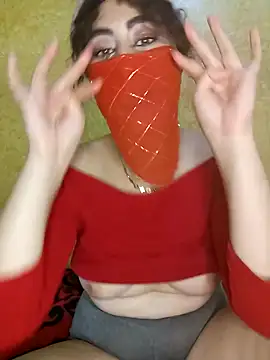 Snapshot of Lalou chatting on 12.06.24 Lalou online show from 12.06.24