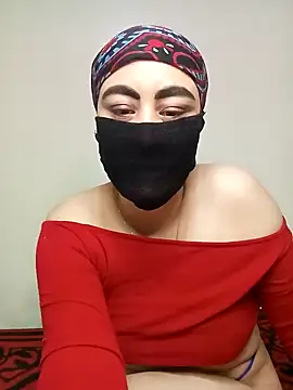 Snapshot of Lalou chatting on 01.13.25 Lalou online show from 01.13.25