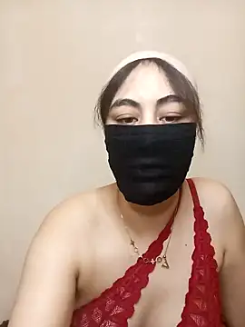 Snapshot of Lalou chatting on 02.01.25 Lalou online show from 02.01.25