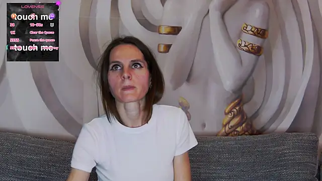 Snapshot of hailey_peach chatting on 03.02.25 hailey peach online show from 03.02.25