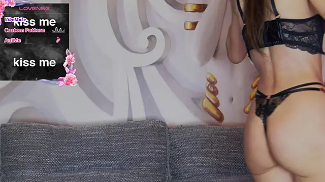 Snapshot of hailey_peach chatting on 09.13.25 hailey peach online show from 09.13.25