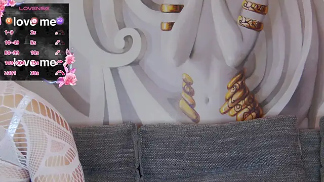 Snapshot of hailey_peach chatting on 09.14.25 hailey peach online show from 09.14.25