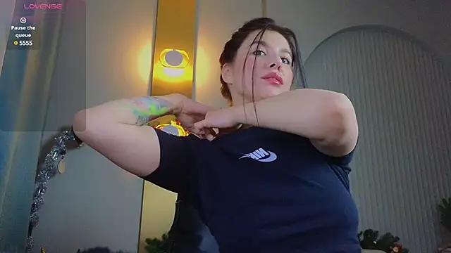 Jenna Adams  online show from 01.15.25