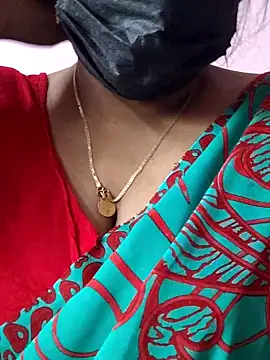 mallu-sumi online show from 04.30.26