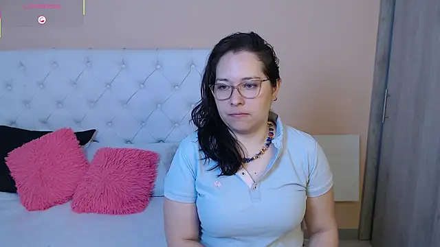 Snapshot of May_Carlier chatting on 01.13.26 May Carlier online show from 01.13.26