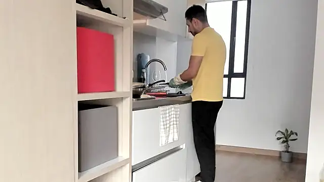 Snapshot of pablo-rincon95 chatting on 12.26.24 pablo-rincon95 online show from 12.26.24