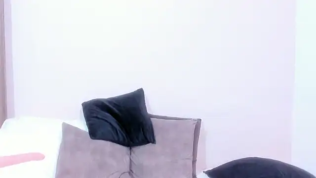 Snapshot of Krystal_cambell1 chatting on 02.18.25 Krystal cambell1 online show from 02.18.25