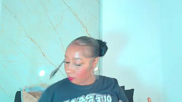 Snapshot of Krystal_cambell1 chatting on 03.04.25 Krystal cambell1 online show from 03.04.25