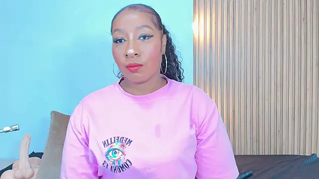 Snapshot of Krystal_cambell1 chatting on 03.17.25 Krystal cambell1 online show from 03.17.25