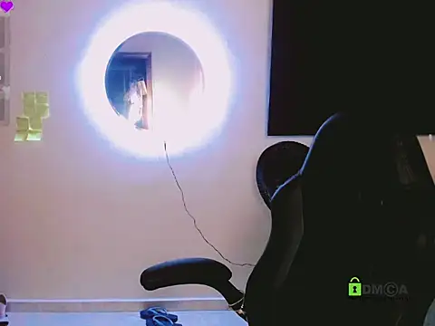 ARIA SUGARUB online show from 12.22.24