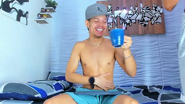 Snapshot of Friendsofeverything_ chatting on 09.24.25 Friendsofeverything  online show from 09.24.25