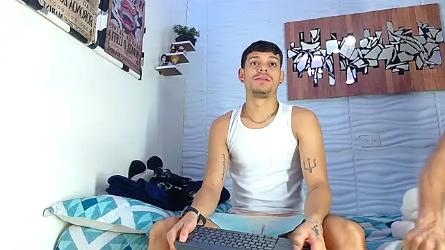 Snapshot of Friendsofeverything_ chatting on 10.11.25 Friendsofeverything  online show from 10.11.25