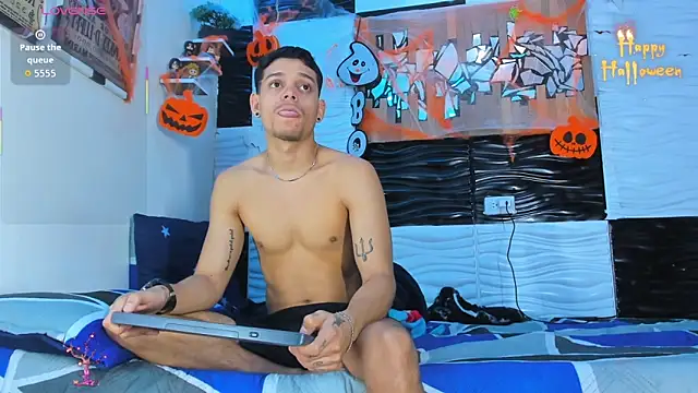 Snapshot of Friendsofeverything_ chatting on 10.22.25 Friendsofeverything  online show from 10.22.25