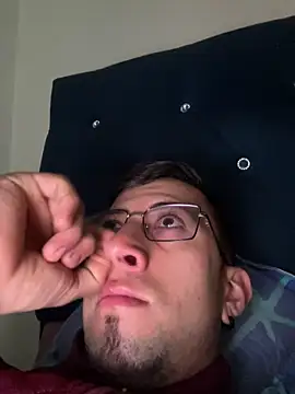 Snapshot of stivevv chatting on 05.02.26 stivevv online show from 05.02.26