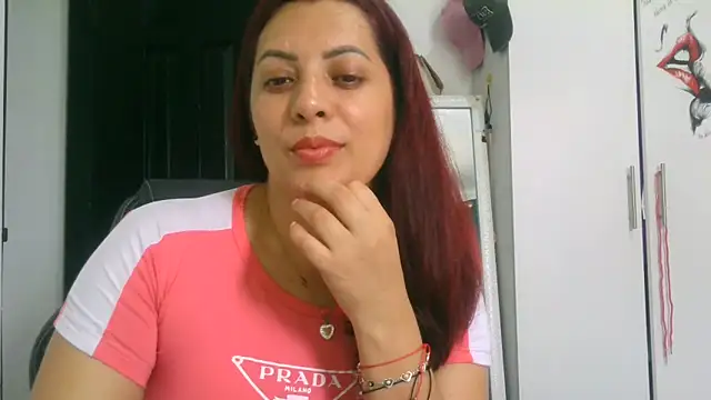 Anne kis online show from 10.17.25