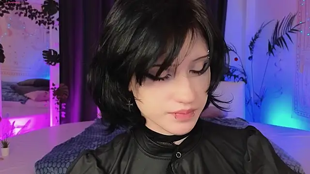 Snapshot of dark_vamp_ chatting on 01.15.25 dark vamp  online show from 01.15.25