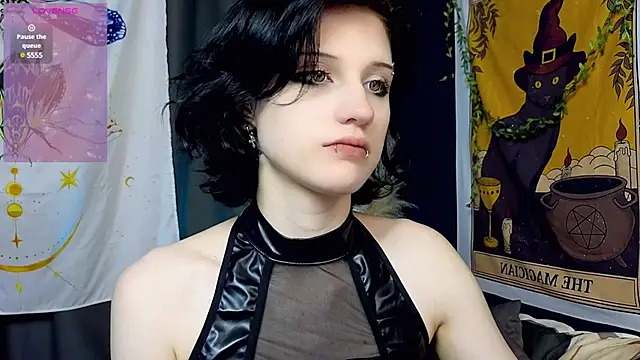 Snapshot of dark_vamp_ chatting on 01.17.25 dark vamp  online show from 01.17.25