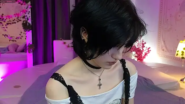 Snapshot of dark_vamp_ chatting on 02.28.25 dark vamp  online show from 02.28.25