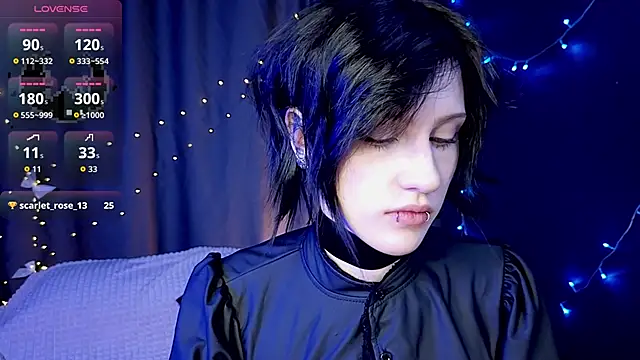 Snapshot of dark_vamp_ chatting on 12.14.25 dark vamp online show from 12.14.25