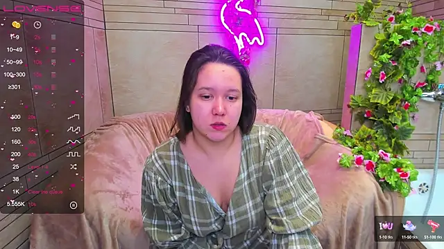 Snapshot of Mira_Karter chatting on 02.22.25 Mira Karter online show from 02.22.25