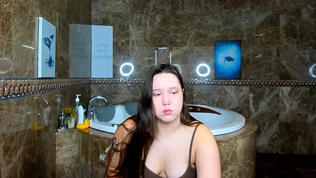 Snapshot of Mira_Karter chatting on 03.02.25 Mira Karter online show from 03.02.25