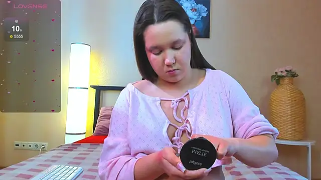 Snapshot of Mira_Karter chatting on 03.12.25 Mira Karter online show from 03.12.25