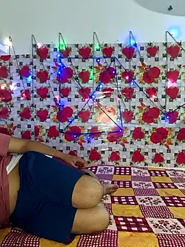 Snapshot of PeaCoooock chatting on 10.11.25 PeaCoooock online show from 10.11.25