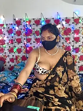 Snapshot of PeaCoooock chatting on 10.13.25 PeaCoooock online show from 10.13.25