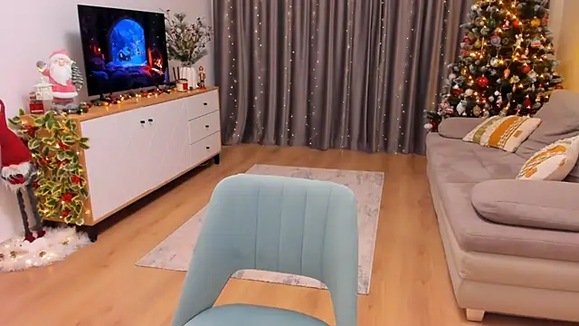 Snapshot of Miss_A chatting on 12.30.24 Miss A online show from 12.30.24