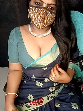 Snapshot of honey-sexy chatting on 12.03.24 honey-sexy online show from 12.03.24