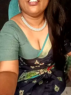 Snapshot of honey-sexy chatting on 12.03.24 honey-sexy online show from 12.03.24