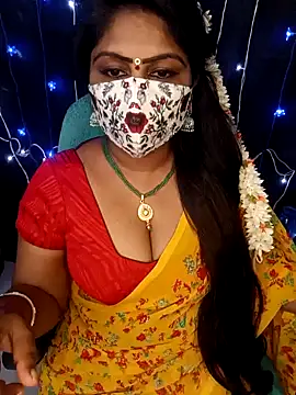 Snapshot of honey-sexy chatting on 12.26.24 honey-sexy online show from 12.26.24