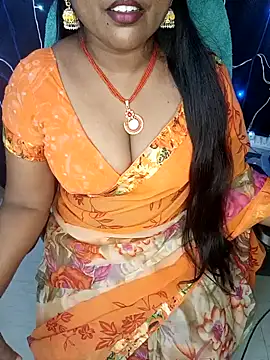 Snapshot of honey-sexy chatting on 01.08.25 honey-sexy online show from 01.08.25