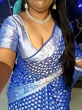 Snapshot of honey-sexy chatting on 01.12.25 honey-sexy online show from 01.12.25