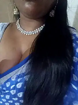 Snapshot of honey-sexy chatting on 01.12.25 honey-sexy online show from 01.12.25