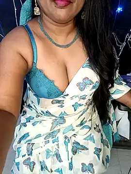 Snapshot of honey-sexy chatting on 01.22.25 honey-sexy online show from 01.22.25