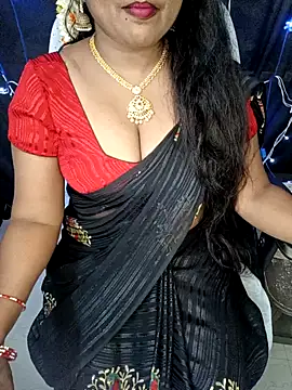 Snapshot of honey-sexy chatting on 02.05.25 honey-sexy online show from 02.05.25