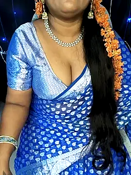 Snapshot of honey-sexy chatting on 02.26.25 honey-sexy online show from 02.26.25