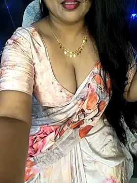 Snapshot of honey-sexy chatting on 03.04.25 honey-sexy online show from 03.04.25