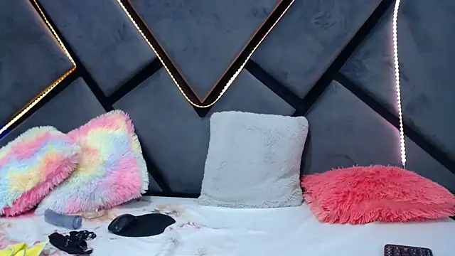 Snapshot of GabrielaDurann chatting on 01.30.25 GabrielaDurann online show from 01.30.25
