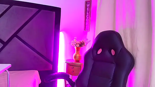 GabrielaDurann online show from 10.30.25