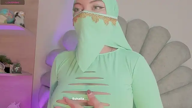 Snapshot of Amaltea chatting on 02.01.25 Amaltea online show from 02.01.25