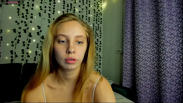 Kitty Katrine online show from 12.16.24