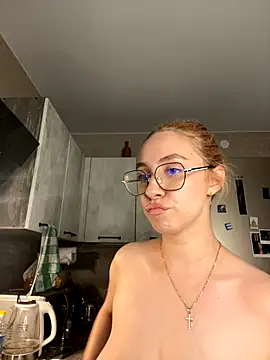 Kitty Katrine online show from 09.20.25