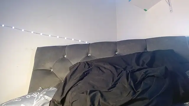 Snapshot of Im_juanda chatting on 02.05.25 Im juanda online show from 02.05.25