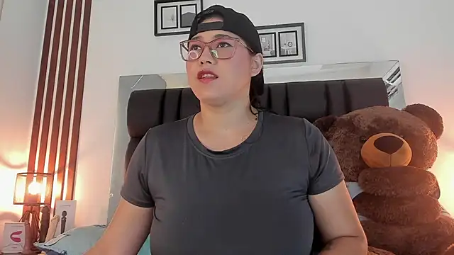 meikochoe online show from 03.15.25