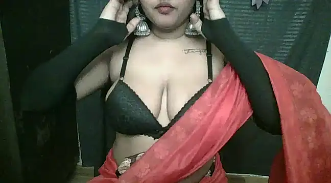 Snapshot of Your-love-12 chatting on 12.04.24 Your-love-12 online show from 12.04.24