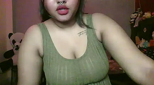 Snapshot of Your-love-12 chatting on 02.17.25 Your-love-12 online show from 02.17.25