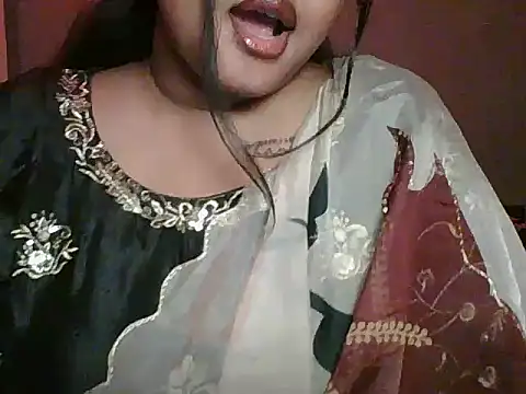 Snapshot of Your-love-12 chatting on 10.21.25 Your-love-12 online show from 10.21.25