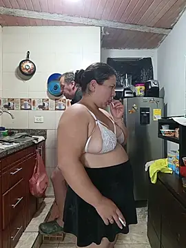 Snapshot of ZuriandAlex chatting on 02.11.26 ZuriandAlex online show from 02.11.26